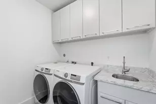 5497 Lampasas, Houston, TX 77056 - Photo 21