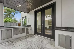 5497 Lampasas, Houston, TX 77056 - Photo 25