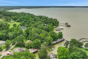 210 Harbor Run Dr, Coldspring, TX 77331 - Photo 1