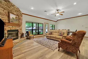 210 Harbor Run Dr, Coldspring, TX 77331 - Photo 5