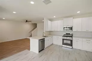 31623 Forest Oak Park Ct, Conroe, TX 77385 - Photo 7