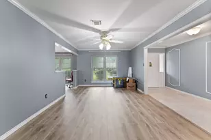 1110 Pear Tree Ln, Houston, TX 77073 - Photo 9