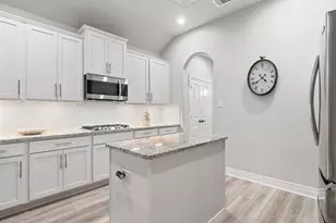 11041 Shadow View Dr, Conroe, TX 77304 - Photo 5