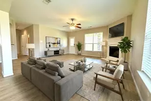 8139 Edenwood Dr, Spring, TX 77389 - Photo 7