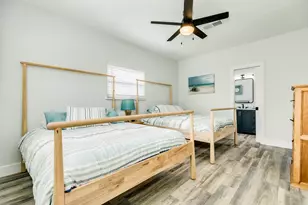 13106 Bermuda Beach Dr, Galveston, TX 77554 - Photo 37