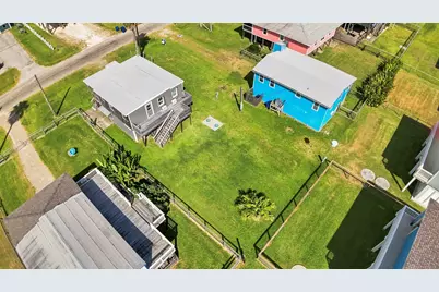 319 Coral Court, Surfside Beach, TX 77541 - Photo 7