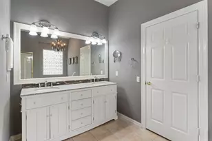 74 Shannon Green Ct, The Woodlands, TX 77384 - Photo 15