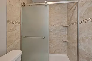 10049 Westpark Dr, Houston, TX 77042 - Photo 19