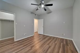 10049 Westpark Dr, Houston, TX 77042 - Photo 21