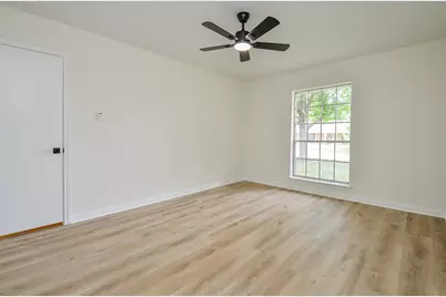 10623 Longmont Drive, Houston, TX 77042 - Photo 23