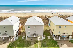 2938 Bluewater Hwy, Surfside Beach, TX 77541 - Photo 1