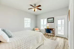 2938 Bluewater Hwy, Surfside Beach, TX 77541 - Photo 23