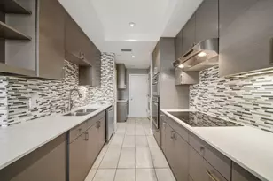5100 San Felipe St, Houston, TX 77056 - Photo 3