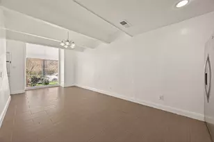 5929 Queensloch Dr, Houston, TX 77096 - Photo 9