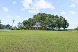 8277 Hwy 90 S, Navasota, TX 77868 - Photo 1