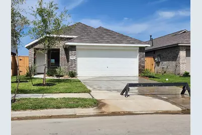 9122 Burnet Fields Drive, Baytown, TX 77521 - Photo 1
