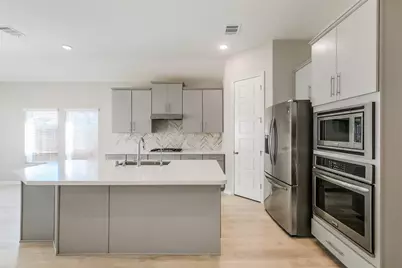 18314 Southwood Creek Drive, Cypress, TX 77433 - Photo 11