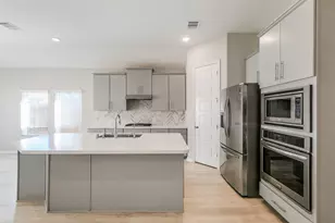 18314 Southwood Creek Dr, Cypress, TX 77433 - Photo 11