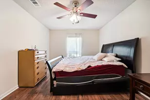 3019 Durban Dr, Houston, TX 77043 - Photo 15