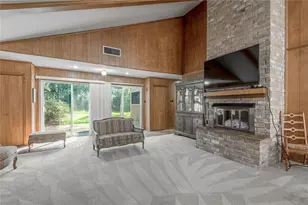 1433 Greenbriar Dr, Huntsville, TX 77340 - Photo 11