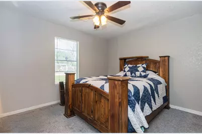 706 E New York Street, Brazoria, TX 77422 - Photo 11
