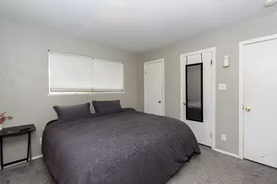 706 E New York Street, Brazoria, TX 77422 - Photo 17