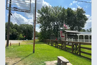 6790 Fm 834 E, Hull, TX 77564 - Photo 9