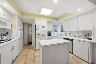 4610 Woodhead St, Houston, TX 77098 - Photo 9