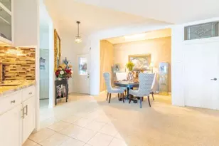 423 Hana Dr, Tiki Island, TX 77554 - Photo 5