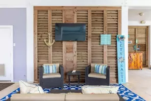 423 Hana Dr, Tiki Island, TX 77554 - Photo 39