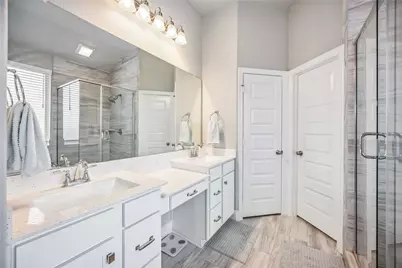 2446 Manor Valley Lane, Missouri City, TX 77459 - Photo 15