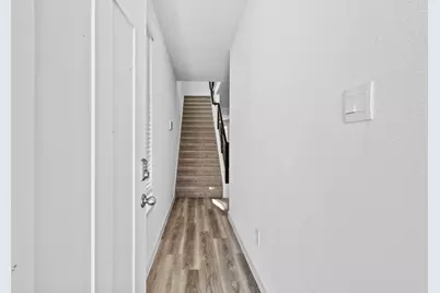 10406 Hadley Park Trail, Houston, TX 77051 - Photo 9