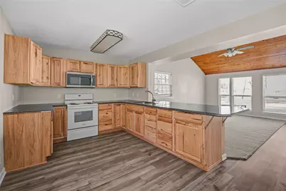 3067 Cr-580, West Columbia, TX 77486 - Photo 13