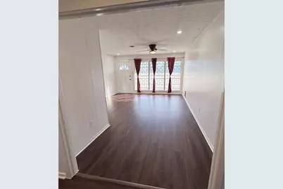 5639 Heron Drive, Houston, TX 77033 - Photo 1