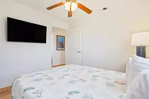 2011 Vista, Crystal Beach, TX 77650 - Photo 23