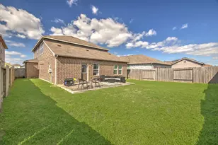 8730 Willet St, Baytown, TX 77521 - Photo 39