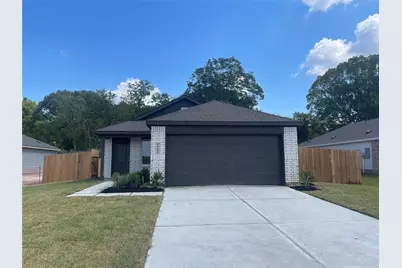 912 Constitution Drive, Bay City, TX 77414 - Photo 1