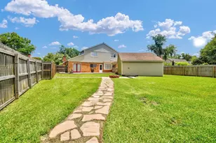 221 Wedgewood St, Lake Jackson, TX 77566 - Photo 29