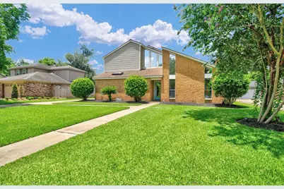221 Wedgewood Street, Lake Jackson, TX 77566 - Photo 3
