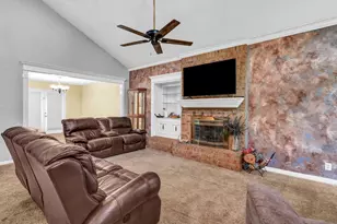 221 Wedgewood St, Lake Jackson, TX 77566 - Photo 7