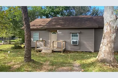 1918 Oleander Drive, La Marque, TX 77568 - Photo 1