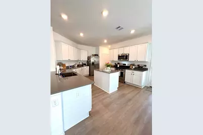 9907 Summer Peony Court, Baytown, TX 77521 - Photo 3