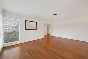 4807 Creekbend Dr, Houston, TX 77035 - Photo 9