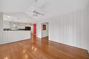 4807 Creekbend Dr, Houston, TX 77035 - Photo 23