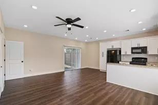 1206 S Victory Dr, Houston, TX 77088 - Photo 3