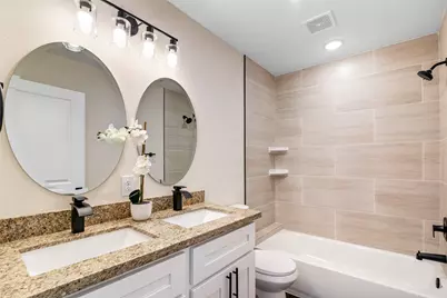 1206 S Victory Drive, Houston, TX 77088 - Photo 11