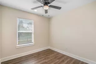 1206 S Victory Dr, Houston, TX 77088 - Photo 15