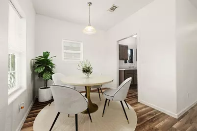 805 E Mulberry Avenue, Wharton, TX 77488 - Photo 7