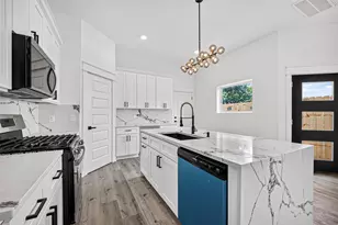 6747 Liverpool St, Houston, TX 77021 - Photo 11