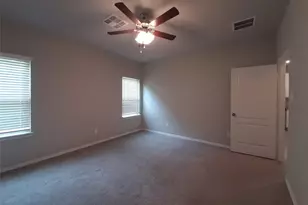 911 Cobalt Crest Ln, Houston, TX 77336 - Photo 7
